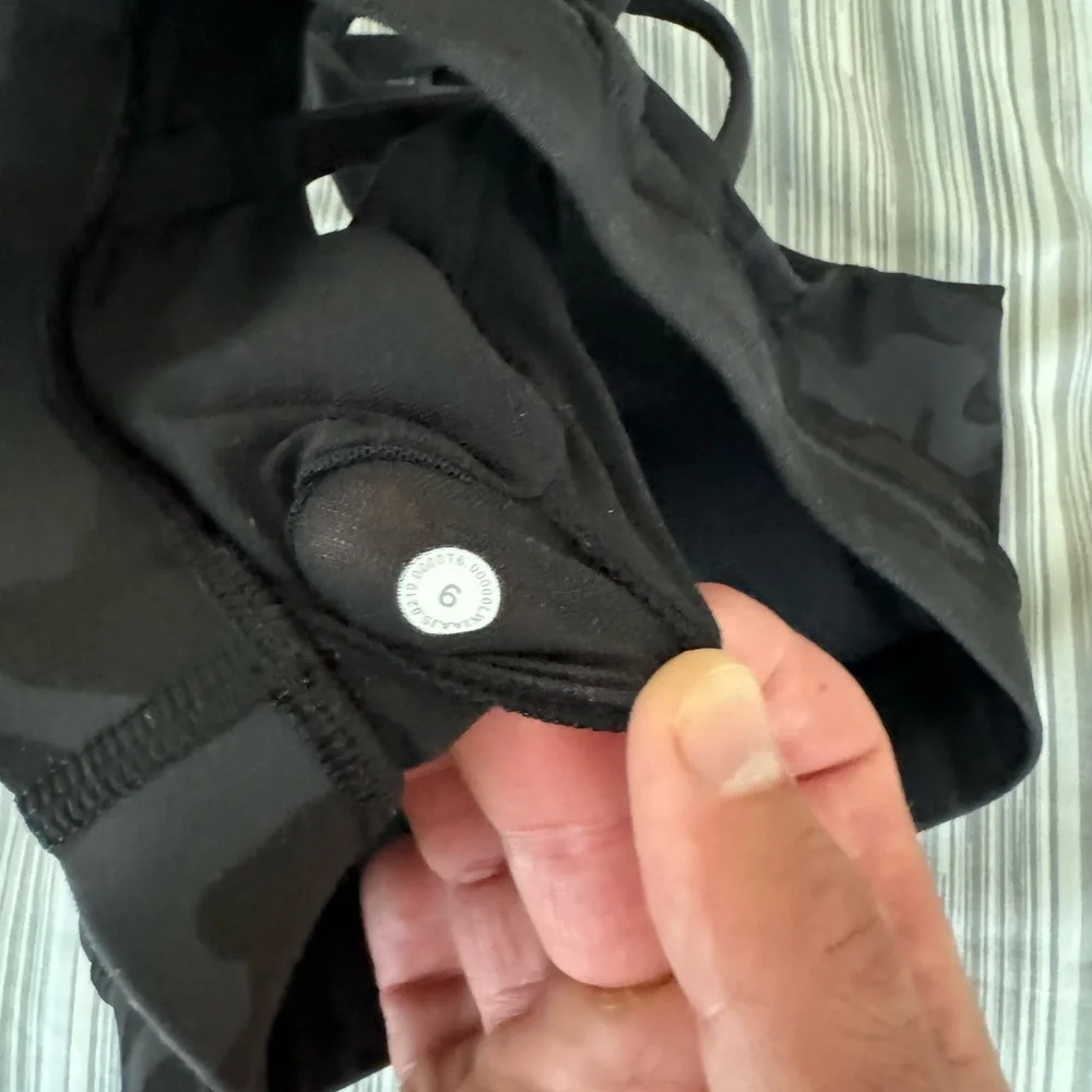 Lululemon Energy Bra - Picture 4 of 4